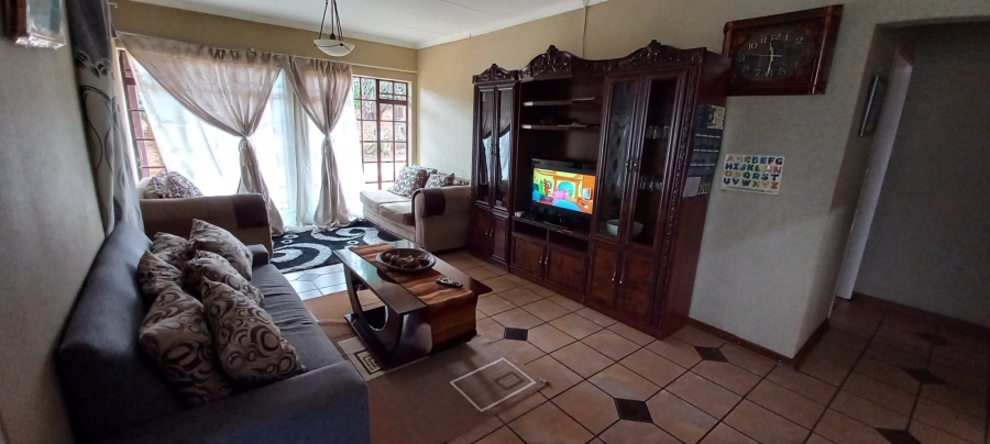 To Let 3 Bedroom Property for Rent in Panorama Free State
